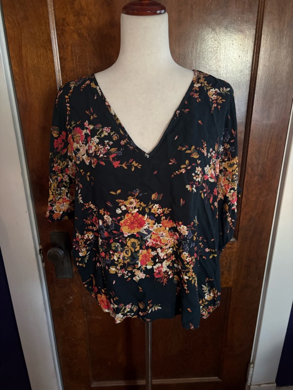 Natural Life Easy V-Neck Dolman Sleeve Top in Red Bouquets